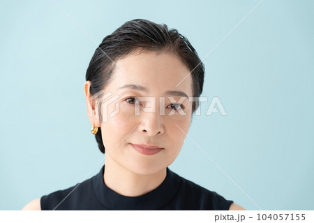 ビューティー　女性 104057155