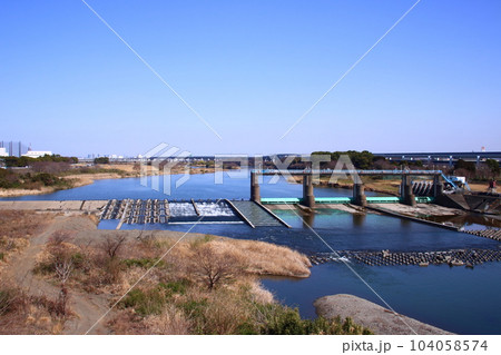 目久尻川の堰 104058574