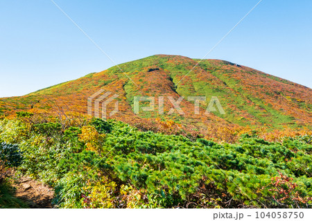 秋の栗駒山登山（産沼コース） 104058750