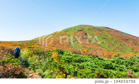 秋の栗駒山登山（産沼コース） 104058798