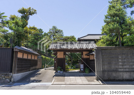 名古屋市東区白壁 白壁赤塚町線 都市風景　文化のみち　百花百草 104059440
