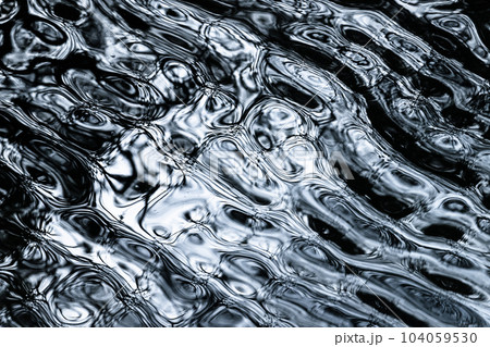 水面の造形美 104059530