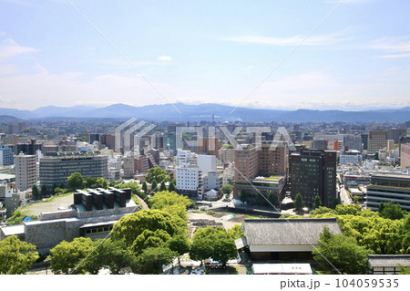 熊本城天守閣からの眺望・東方面(熊本県・熊本市) 熊本城天守閣からの眺望・東方面(熊本県・熊本市) 104059535
