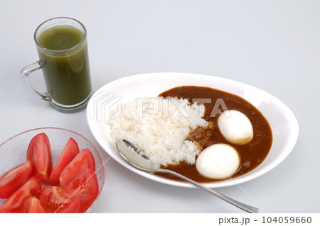 青汁とたまごカレーライス（4） 104059660