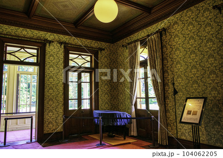 東京都　旧岩崎邸庭園　洋館二階客室　国の重要文化財 104062205