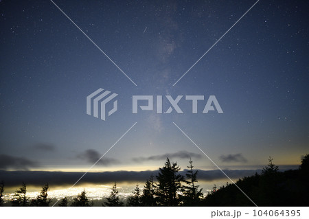 天体観測　＜富士宮口五合目＞ 104064395