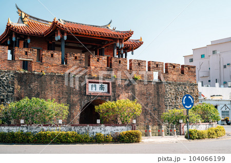 Hengchun old town South Gate in Pingtung, Taiwan 104066199