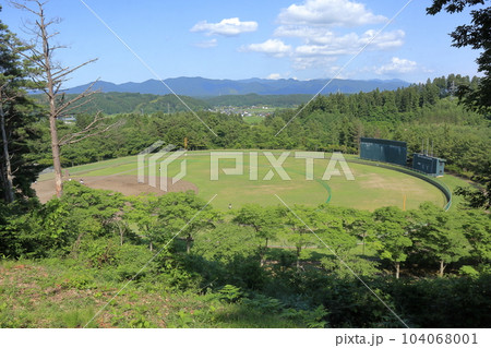 元木山山頂から見た球場 104068001
