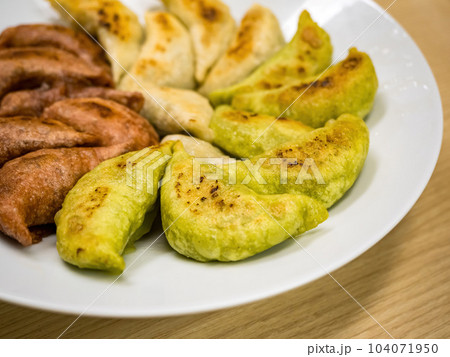 Deep-fried gyoza in a plate Deep-fried gyoza in a plate 104071950