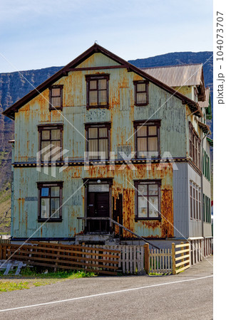 House in the town of Isafjordur - Iceland 104073707