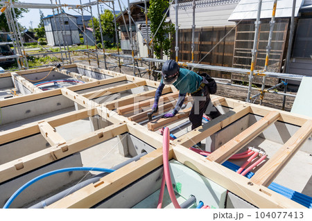 住宅の新築工事 土台と大引き 住宅の新築工事 土台と大引き 104077413