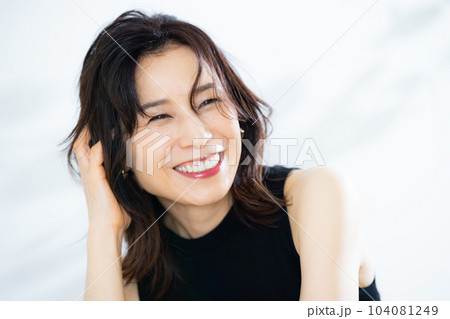 50代女性 50代女性 104081249