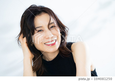 50代女性 50代女性 104081250