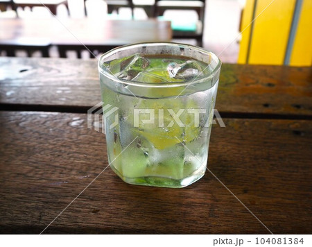 ジントニック　タイ　バンコク 104081384