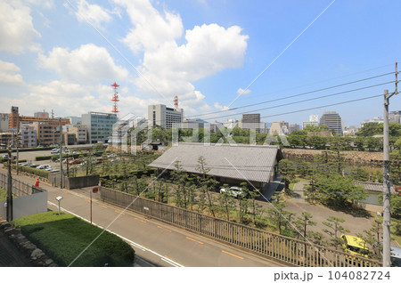 高松城跡と高松市街（艮櫓、大手門、天守台、西日本放送、四国電力、松平公益会）など 104082724