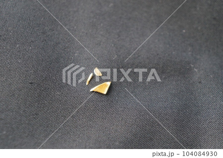 純金の欠片 純金の欠片 104084930