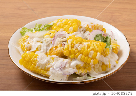 とうもろこしのサラダ とうもろこしのサラダ 104085275