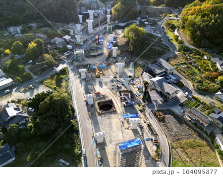 工事現場の空撮 104095877