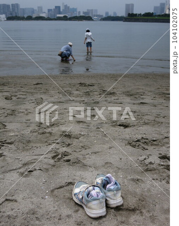 浜遊び(台場) 浜遊び(台場) 104102075
