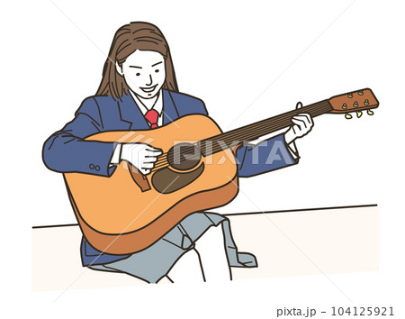 ギターを弾く女子学生 104125921