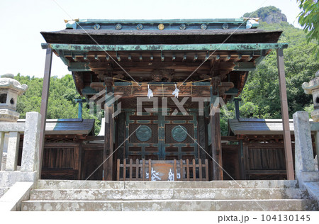 屋島南嶺の南麓に坐す「讃岐東照宮 屋島神社」 104130145