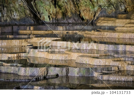 秋芳洞 百枚皿 秋芳洞 百枚皿 104131733