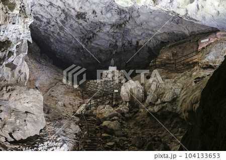 秋芳洞　冒険コースの石像 104133653