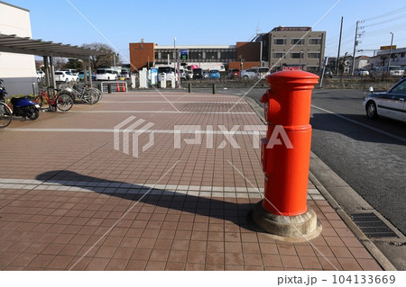 千葉 佐倉 丸ポストのある風景(聖隷佐倉市民病前) 千葉 佐倉 丸ポストのある風景(聖隷佐倉市民病前) 104133669