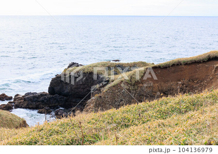 霧多布岬から眺める風景「秋の北海道」 霧多布岬から眺める風景「秋の北海道」 104136979
