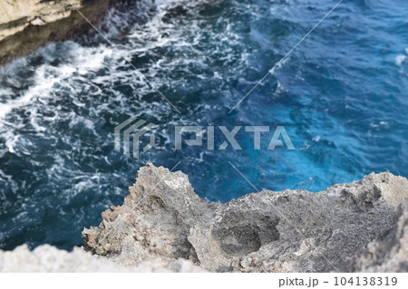 沖縄の石垣島で離島巡り 沖縄の石垣島で離島巡り 104138319