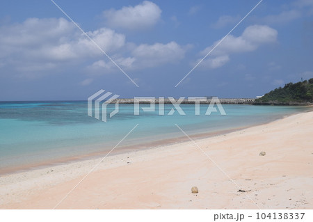 沖縄の石垣島で離島巡り 沖縄の石垣島で離島巡り 104138337