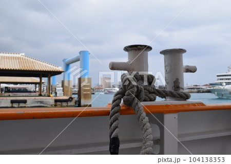 沖縄の石垣島で離島巡り 沖縄の石垣島で離島巡り 104138353