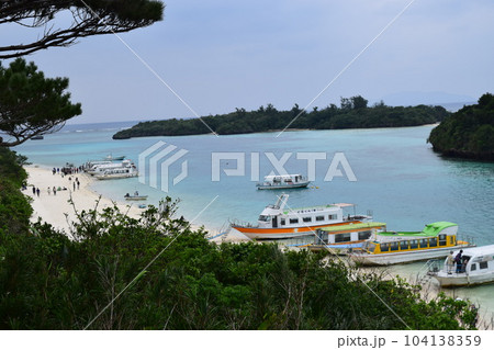 沖縄の石垣島で離島巡り 104138359