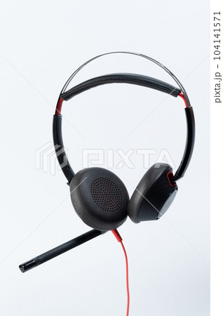 Wired headphones with mic Wired headphones with mic 104141571