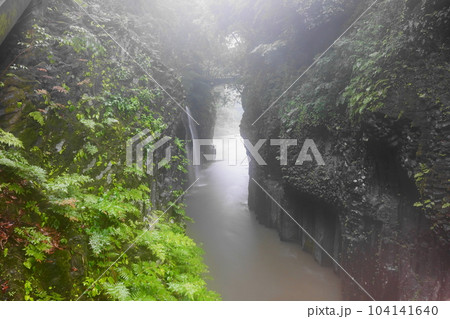 雨の高千穂峡 雨の高千穂峡 104141640