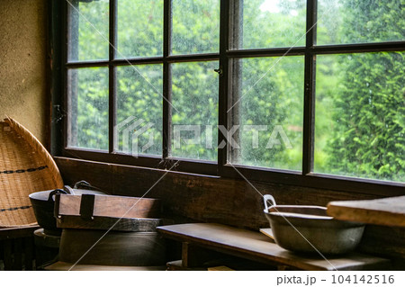 初夏の岩手の南部曲がり家の台所風景 初夏の岩手の南部曲がり家の台所風景 104142516