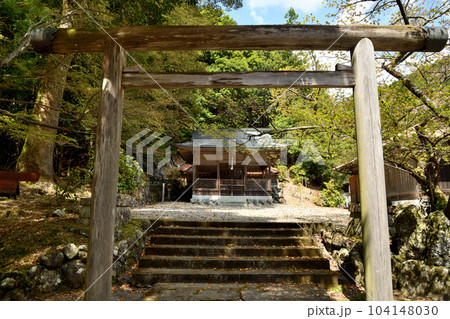 水分神社　【奈良県吉野郡上北山村】 104148030