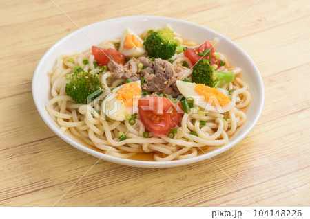 夏の味覚 冷やしうどん 夏の味覚 冷やしうどん 104148226