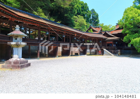 【香川県】早朝の「こんぴらさん」金刀比羅宮(御本宮拝殿・南渡殿) 【香川県】早朝の「こんぴらさん」金刀比羅宮(御本宮拝殿・南渡殿) 104148481