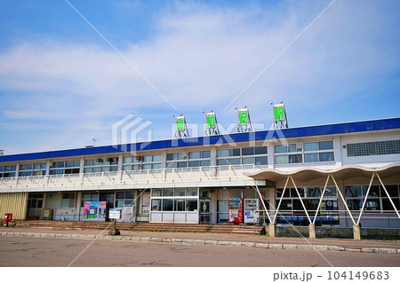 夏の北海道 JR倶知安駅の景観 夏の北海道 JR倶知安駅の景観 104149683