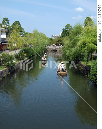 倉敷美観地区の川舟流し 倉敷美観地区の川舟流し 104150740