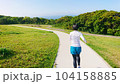 新緑のランニング 104158885