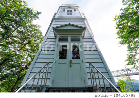 お台場から境水道を見晴らす境港灯台（鳥取県境港市） 104165798