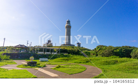 山口県下関市の角島灯台 山口県下関市の角島灯台 104165812