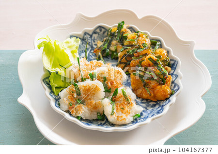 2種類の味の長芋焼き 104167377