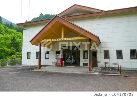 久万高原町東川健康増進センター（美川村立東川小学校跡） 104170705