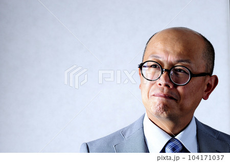寂しい中年男性 寂しい中年男性 104171037