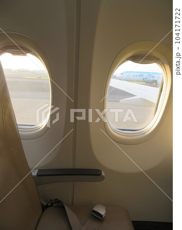 飛行機 飛行機 104171722