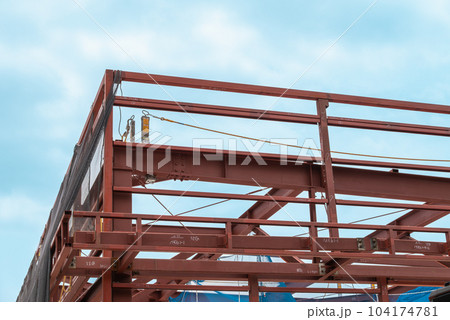 店舗の鉄骨造と親綱支柱 店舗の鉄骨造と親綱支柱 104174781