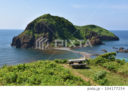 佐渡の二ツ亀 新潟 佐渡の二ツ亀 新潟 104177254